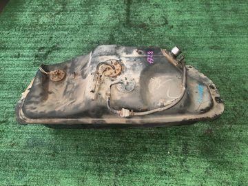 ТОПЛИВНЫЙ БАК НА TOYOTA HILUX SURF KZN130 1KZ-TE