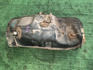 ТОПЛИВНЫЙ БАК НА TOYOTA HILUX SURF KZN130 1KZ-TE