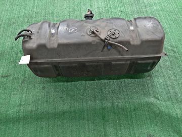 ТОПЛИВНЫЙ БАК НА ISUZU ELF NPR81 4HL1