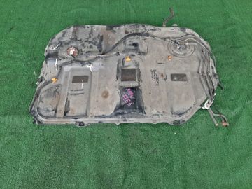 ТОПЛИВНЫЙ БАК НА MITSUBISHI GRANDIS NA4W 4G69