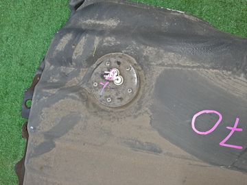 ТОПЛИВНЫЙ БАК НА TOYOTA IPSUM ACM26W 2AZ-FE