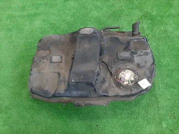 ТОПЛИВНЫЙ БАК НА MITSUBISHI GALANT FORTIS CX6A 4J10