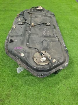 ТОПЛИВНЫЙ БАК НА MITSUBISHI CHARIOT GRANDIS N84W 4G64