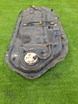ТОПЛИВНЫЙ БАК НА MITSUBISHI CHARIOT GRANDIS N84W 4G64