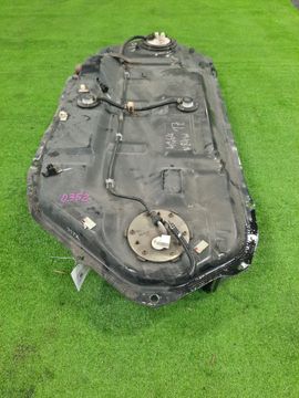 ТОПЛИВНЫЙ БАК НА MITSUBISHI CHARIOT GRANDIS N84W 4G64