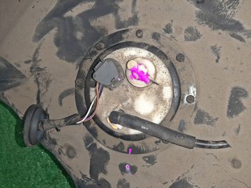 ТОПЛИВНЫЙ БАК НА TOYOTA PLATZ NCP12 1NZ-FE