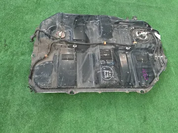ТОПЛИВНЫЙ БАК НА MITSUBISHI GRANDIS NA4W 4G69