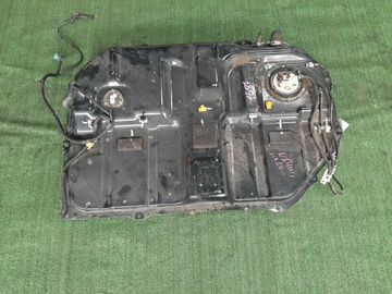 ТОПЛИВНЫЙ БАК НА MITSUBISHI GRANDIS NA4W 4G69