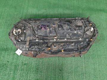 ТОПЛИВНЫЙ БАК НА MITSUBISHI CHARIOT GRANDIS N84W 4G64