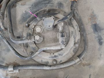 ТОПЛИВНЫЙ БАК НА MITSUBISHI GRANDIS NA4W 4G69