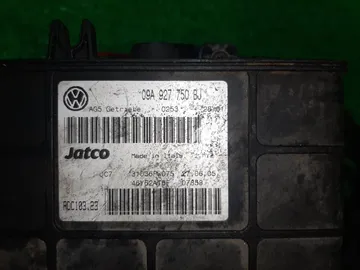 ДВИГАТЕЛЬ НА VOLKSWAGEN GOLF 1J1 AUM