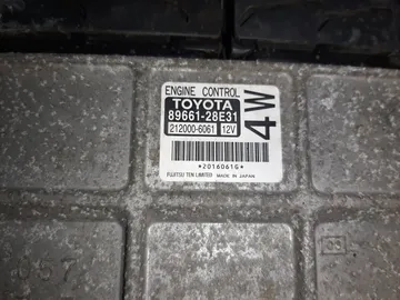 ДВИГАТЕЛЬ НА TOYOTA NOAH ZRR75G 3ZR-FAE