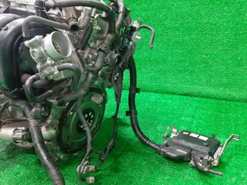 ДВИГАТЕЛЬ НА TOYOTA COROLLA  AXIO ZRE142 2ZR-FE