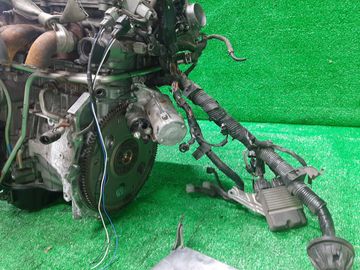 ДВИГАТЕЛЬ НА TOYOTA AVENSIS AZT251 2AZ-FSE