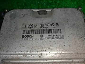 ДВИГАТЕЛЬ НА VOLKSWAGEN GOLF 1J1 AUM