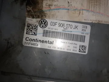 ДВИГАТЕЛЬ НА VOLKSWAGEN GOLF 5K1 CBZB