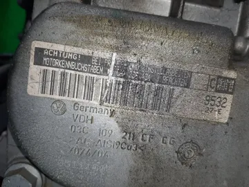 ДВИГАТЕЛЬ НА VOLKSWAGEN GOLF 5K1 CAXA