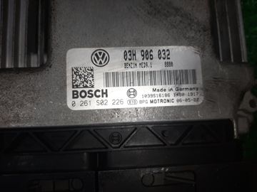 ДВИГАТЕЛЬ НА VOLKSWAGEN PASSAT 3C5 AXZ