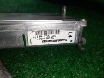 ДВИГАТЕЛЬ НА HONDA STREAM RN1 D17A