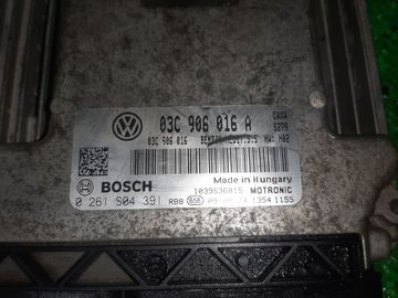 ДВИГАТЕЛЬ НА VOLKSWAGEN GOLF 5K1 CAXA