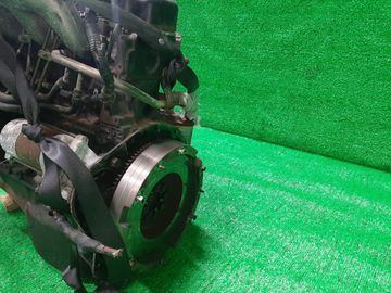 ДВИГАТЕЛЬ НА ISUZU ELF NHR69 4JG2