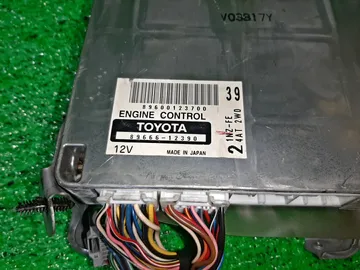 ДВИГАТЕЛЬ НА TOYOTA COROLLA NZE121 1NZ-FE