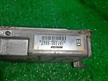 ДВИГАТЕЛЬ НА HONDA INSPIRE UC1 J30A