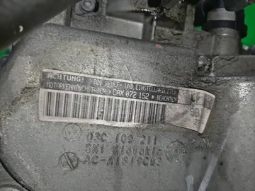 ДВИГАТЕЛЬ НА VOLKSWAGEN GOLF 5K1 CAXA