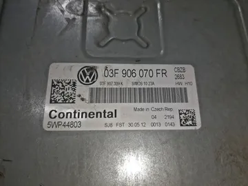 ДВИГАТЕЛЬ НА VOLKSWAGEN POLO 6R1 CBZB