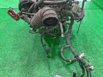 ДВИГАТЕЛЬ НА TOYOTA ISIS ZNM10G 1ZZ-FE