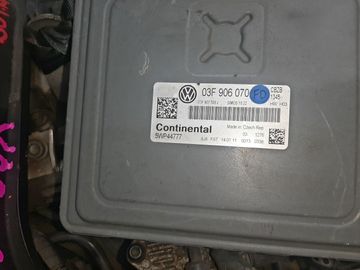 ДВИГАТЕЛЬ НА VOLKSWAGEN POLO 6R1 CBZB