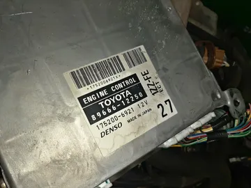 ДВИГАТЕЛЬ НА TOYOTA COROLLA FIELDER ZZE122G 1ZZ-FE