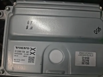 ДВИГАТЕЛЬ НА VOLVO XC70 BZ90 B6304T4