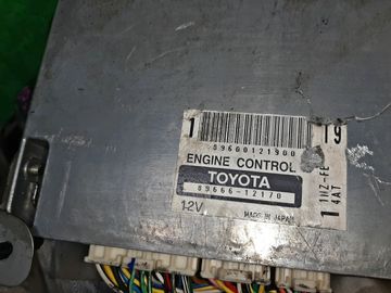 ДВИГАТЕЛЬ НА TOYOTA COROLLA NZE121 1NZ-FE