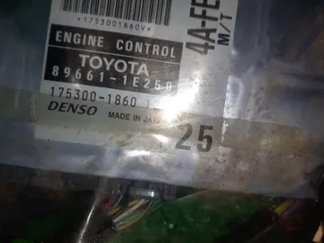 ДВИГАТЕЛЬ НА TOYOTA SPRINTER AE109 4A-FE