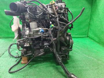 ДВИГАТЕЛЬ НА ISUZU WIZARD UES73FW 4JX1-TE