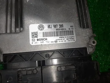 ДВИГАТЕЛЬ НА VOLKSWAGEN PASSAT 3C5 CDA