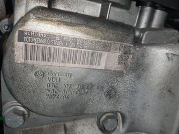 ДВИГАТЕЛЬ НА VOLKSWAGEN GOLF 5K1 CAXA