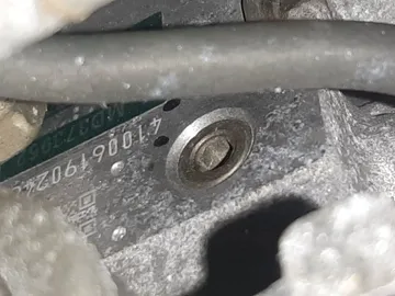 ДВИГАТЕЛЬ НА MITSUBISHI CHARIOT GRANDIS N84W 4G64