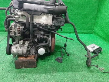 ДВИГАТЕЛЬ НА VOLKSWAGEN POLO 6R1 CJZ