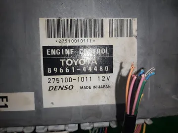 ДВИГАТЕЛЬ НА TOYOTA ISIS ZNM10G 1ZZ-FE
