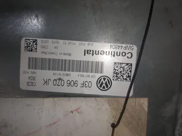 ДВИГАТЕЛЬ НА VOLKSWAGEN GOLF 5K1 CBZB