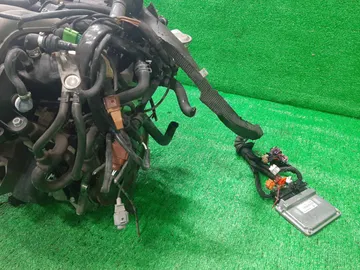 ДВИГАТЕЛЬ НА VOLKSWAGEN PASSAT 3B3 AZM