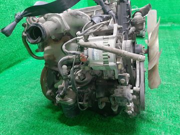 ДВИГАТЕЛЬ НА MAZDA BONGO SE28T R2