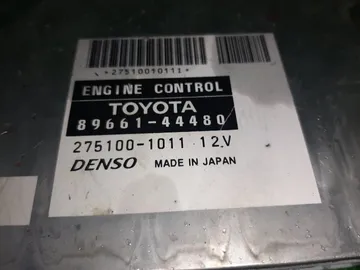 ДВИГАТЕЛЬ НА TOYOTA ISIS ZNM10G 1ZZ-FE