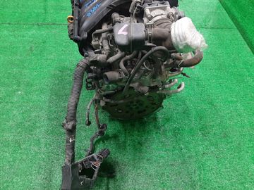 ДВИГАТЕЛЬ НА NISSAN SERENA C25 MR20DE