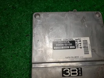 ДВИГАТЕЛЬ НА TOYOTA FUNCARGO NCP25 1NZ-FE