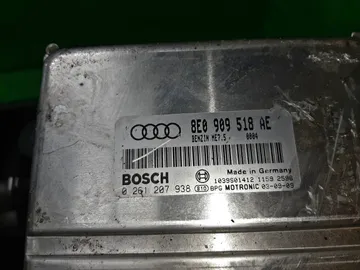 ДВИГАТЕЛЬ НА AUDI A4 8E AMB