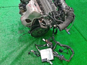 ДВИГАТЕЛЬ НА TOYOTA IPSUM SXM10 3S-FE