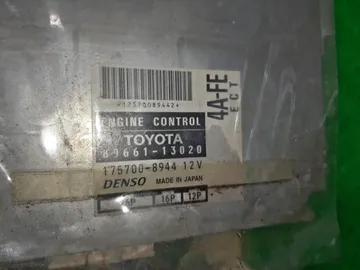 ДВИГАТЕЛЬ НА TOYOTA CARIB AE111 4A-FE